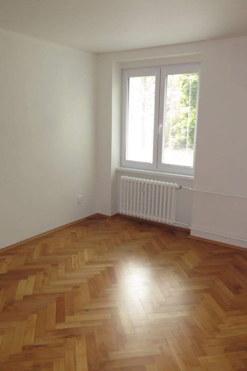 Pronájem bytu 3+1 76 m², Kochova, Chomutov, Ústecký kraj Pronájem bytu 3+1 76 m², Kochova, Chomutov, Ústecký kraj