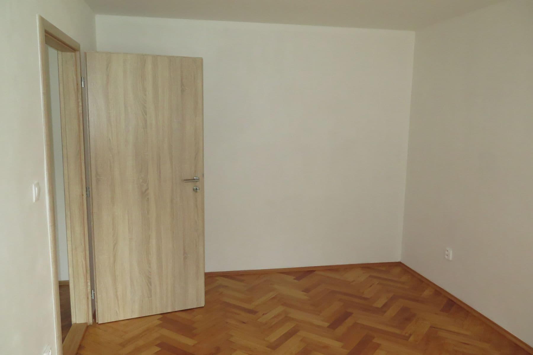 Pronájem bytu 3+1 76 m², Kochova, Chomutov, Ústecký kraj Pronájem bytu 3+1 76 m², Kochova, Chomutov, Ústecký kraj
