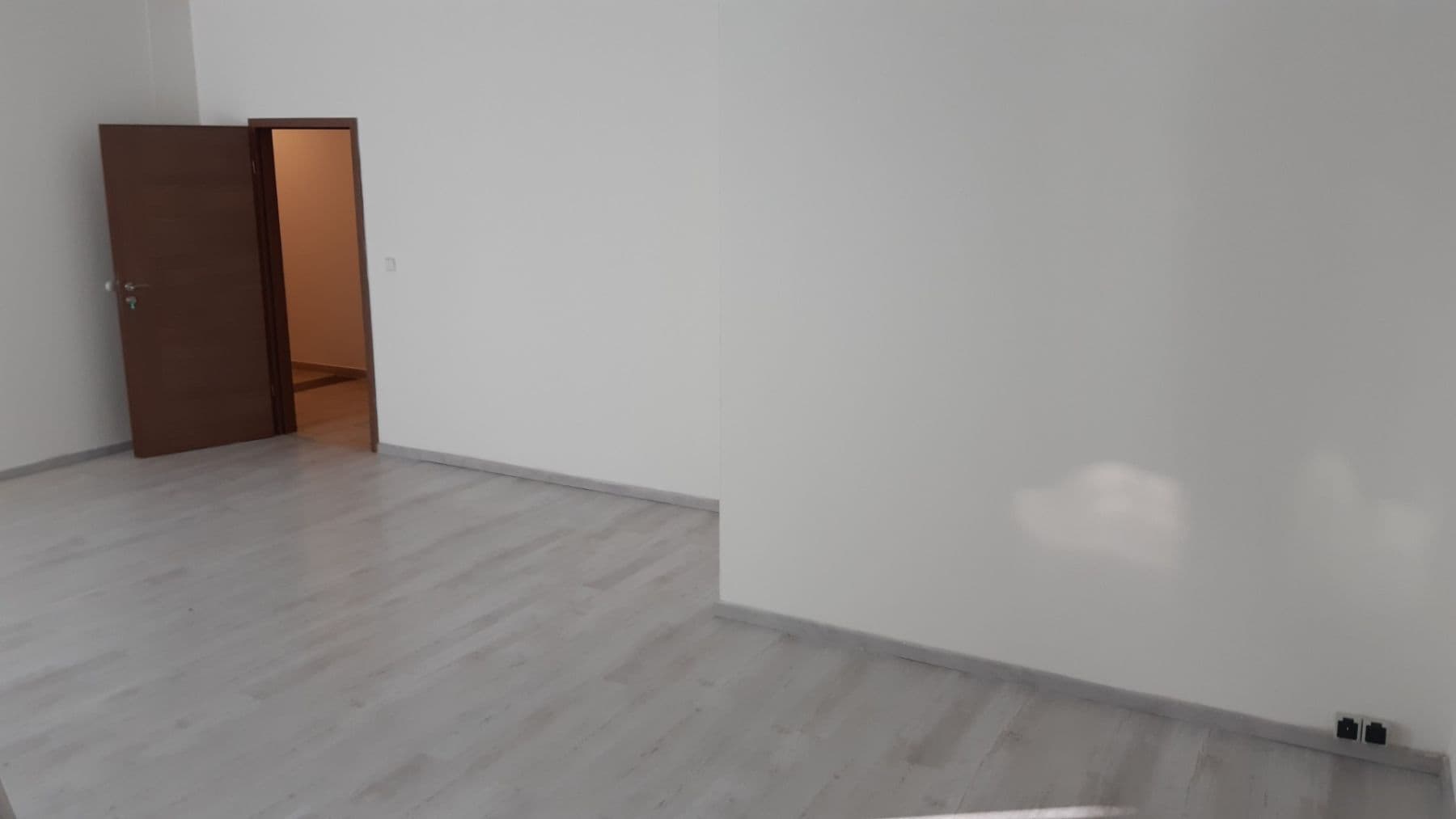 Pronájem kanceláře 34 m², Ružová dolina, Ružinov, Bratislavský kraj Pronájem kanceláře 34 m², Ružová dolina, Ružinov, Bratislavský kraj
