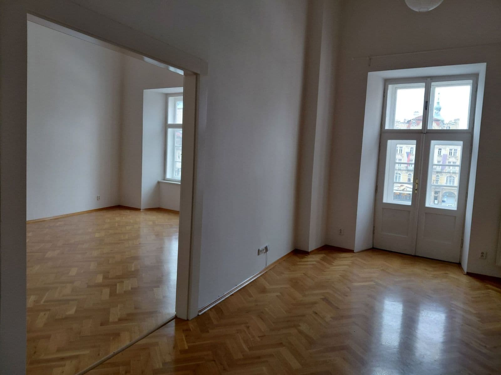 Pronájem bytu 4+1 174 m², Staroměstské náměstí, Praha, Praha Pronájem bytu 4+1 174 m², Staroměstské náměstí, Praha, Praha