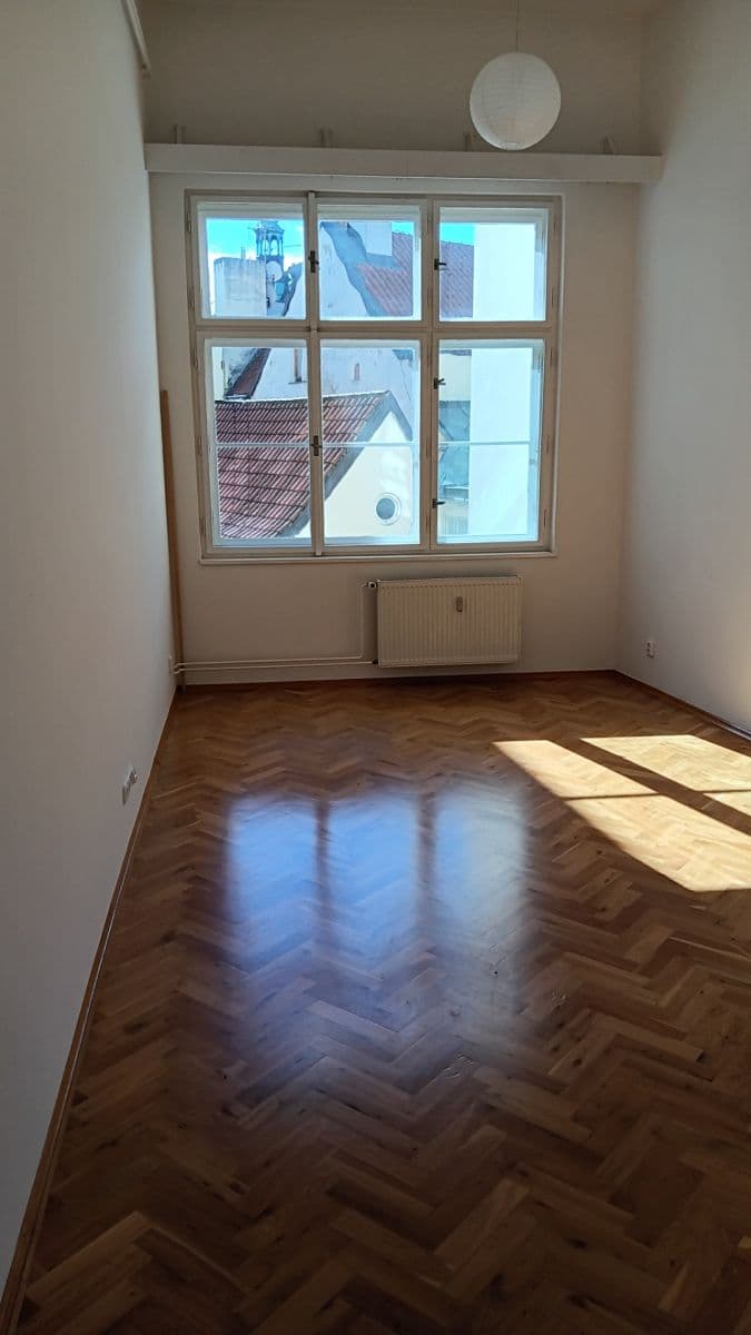 Pronájem bytu 4+1 174 m², Staroměstské náměstí, Praha, Praha Pronájem bytu 4+1 174 m², Staroměstské náměstí, Praha, Praha