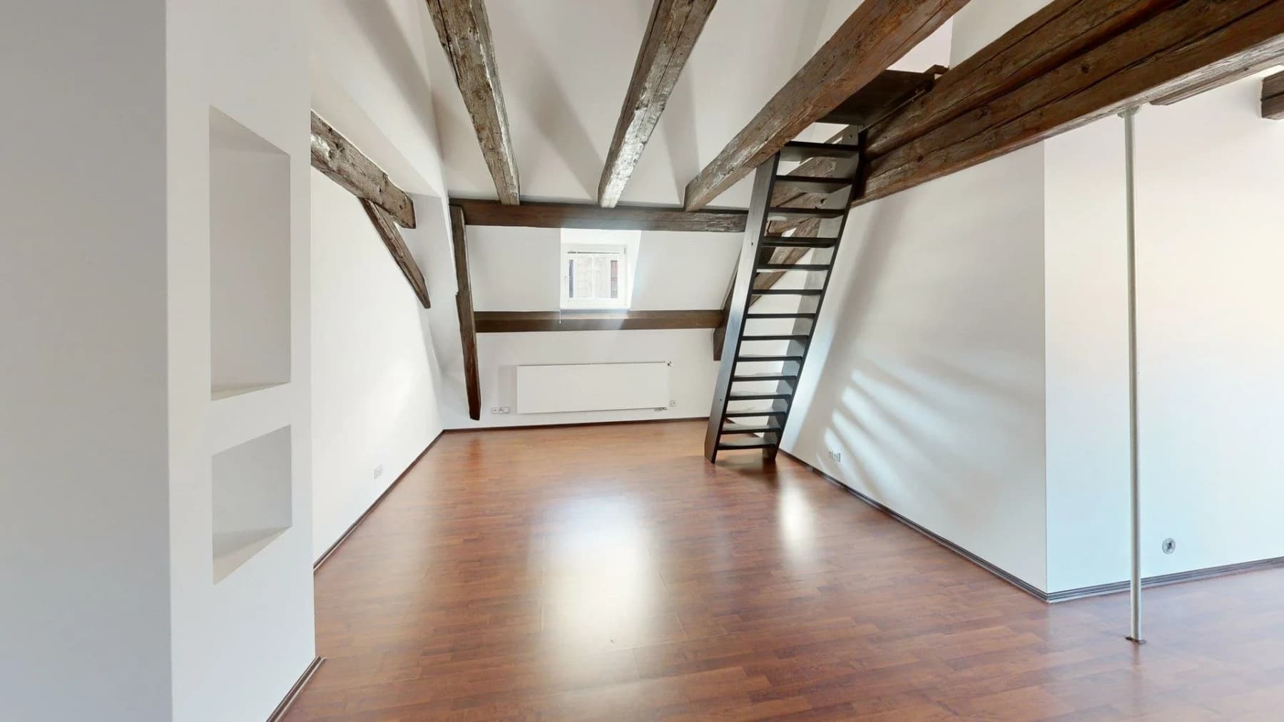 Pronájem bytu 2+kk 209 m², Staroměstské náměstí, Praha, Praha Pronájem bytu 2+kk 209 m², Staroměstské náměstí, Praha, Praha
