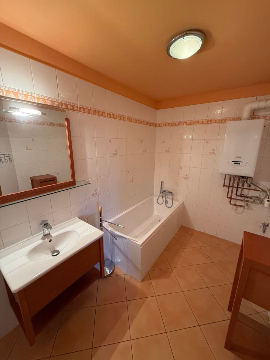 Prodej bytu 4+kk 116 m², Železná, Mladá Boleslav, Středočeský kraj Prodej bytu 4+kk 116 m², Železná, Mladá Boleslav, Středočeský kraj