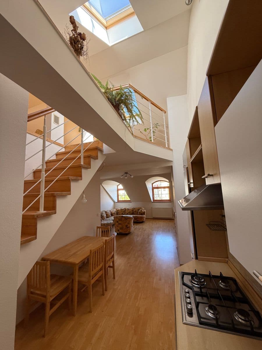 Prodej bytu 4+kk 116 m², Železná, Mladá Boleslav, Středočeský kraj Prodej bytu 4+kk 116 m², Železná, Mladá Boleslav, Středočeský kraj