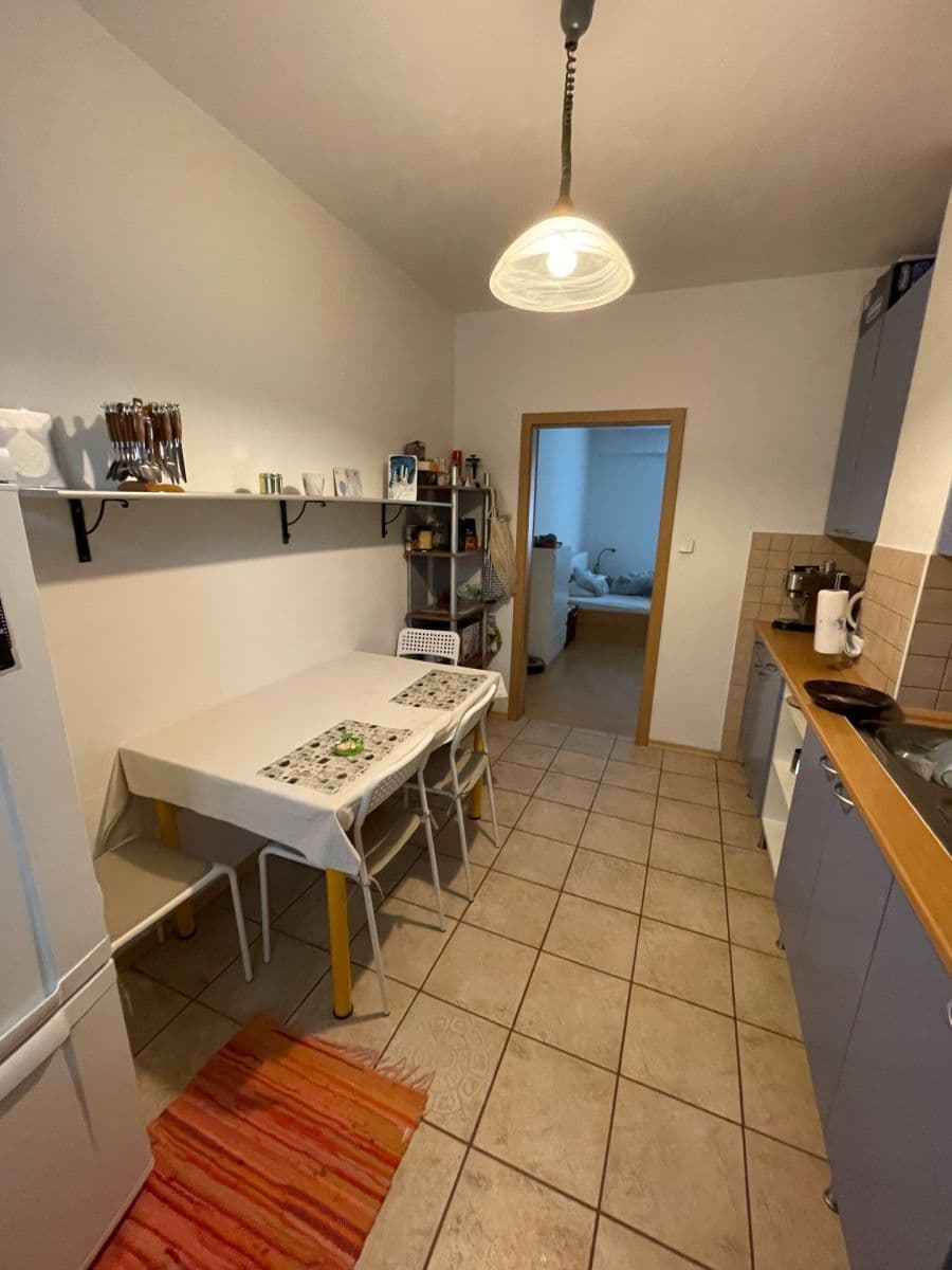 Pronájem bytu 1+1 43 m², Nové Mesto, Bratislavský kraj Pronájem bytu 1+1 43 m², Nové Mesto, Bratislavský kraj