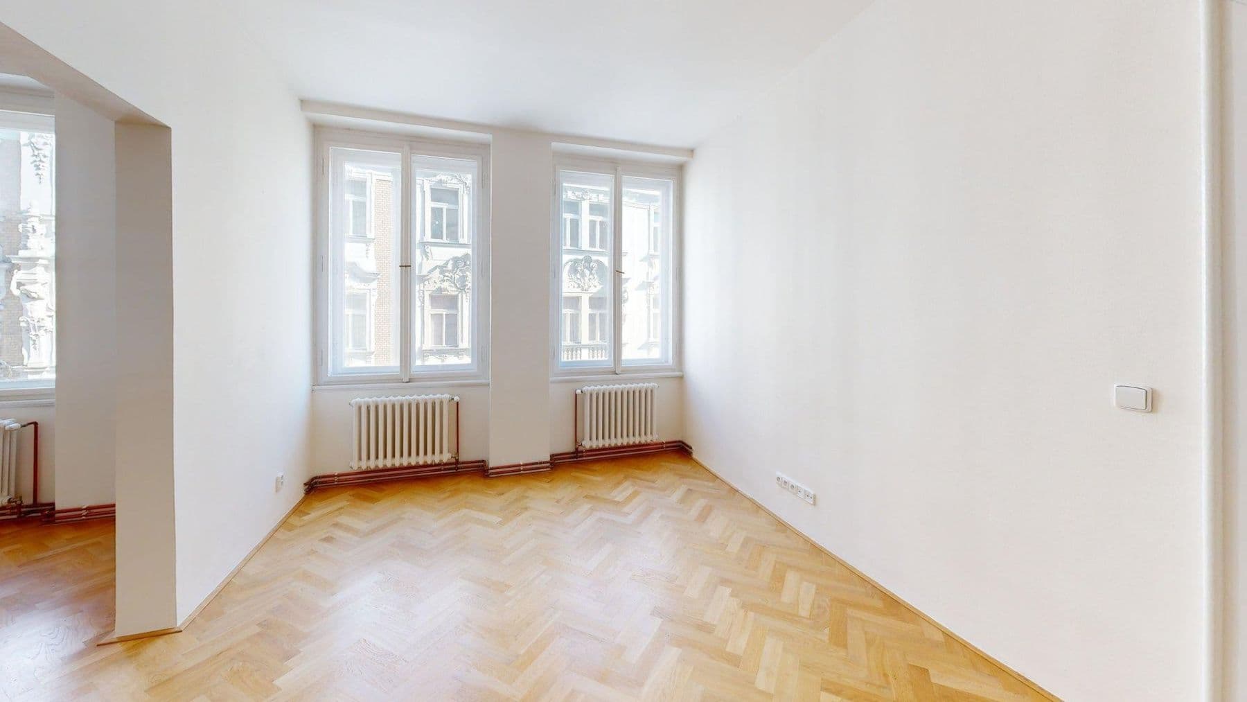 Pronájem bytu 3+1 142 m², Melantrichova, Praha, Praha Pronájem bytu 3+1 142 m², Melantrichova, Praha, Praha