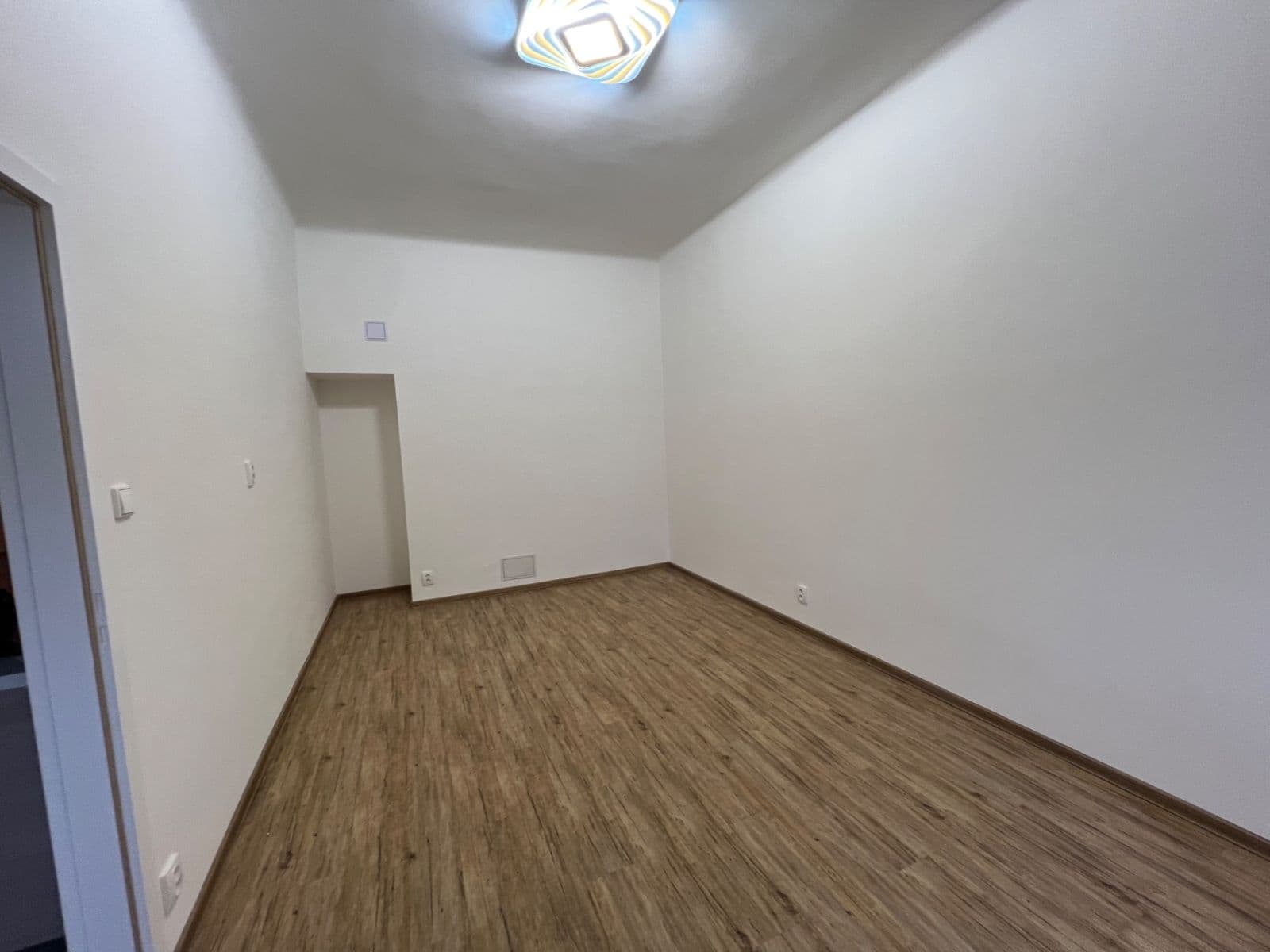 Pronájem bytu 3+1 85 m², Slovinská, Praha, Praha Pronájem bytu 3+1 85 m², Slovinská, Praha, Praha