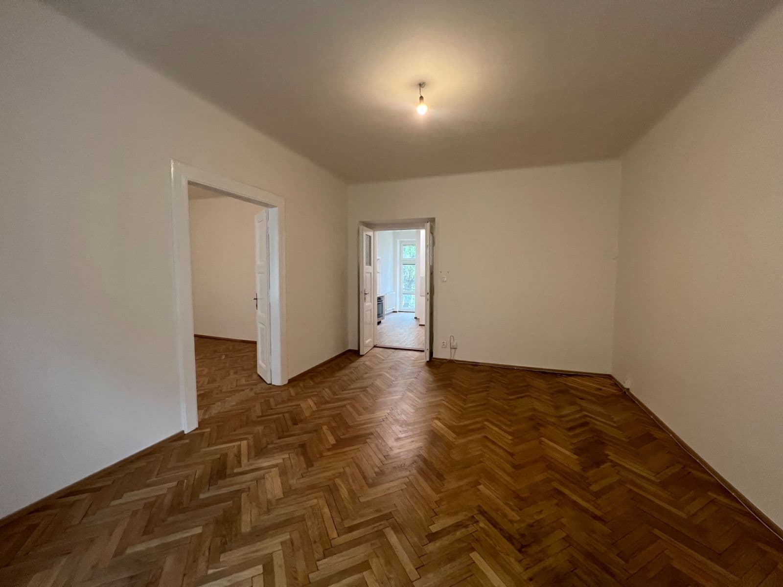 Pronájem bytu 3+1 85 m², Slovinská, Praha, Praha Pronájem bytu 3+1 85 m², Slovinská, Praha, Praha