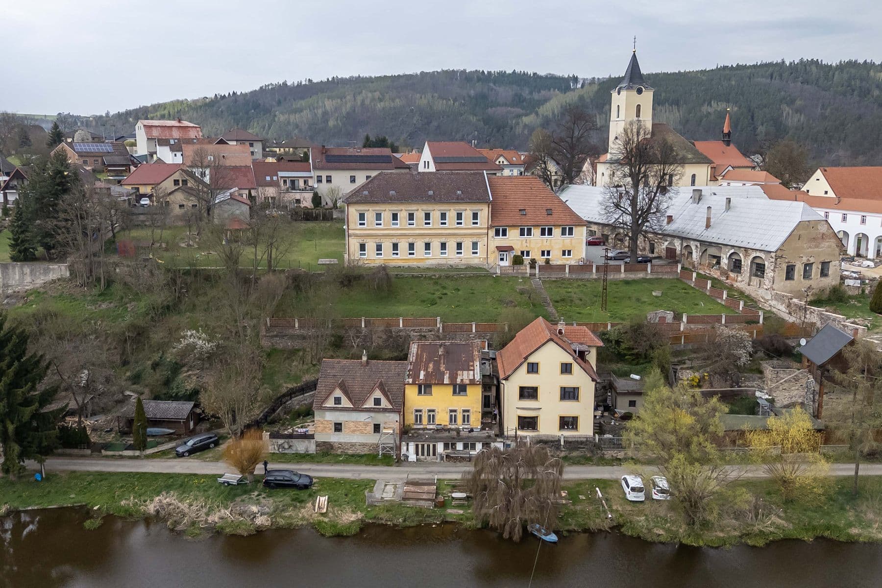 Prodej domu 200 m², pozemek 92 m², Kácov, Středočeský kraj Prodej domu 200 m², pozemek 92 m², Kácov, Středočeský kraj