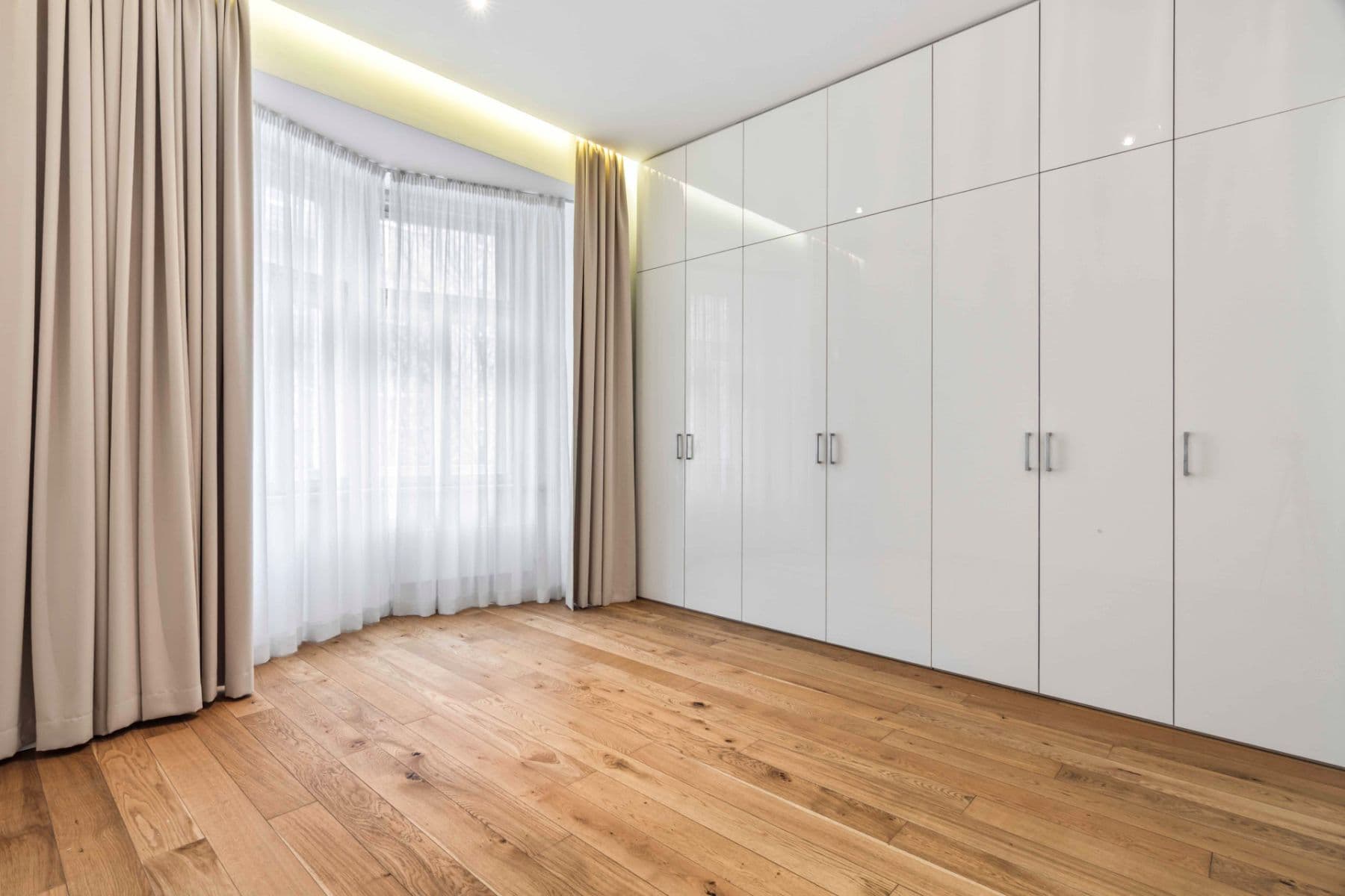 Pronájem bytu 3+kk 116 m², Laubova, Praha, Praha Pronájem bytu 3+kk 116 m², Laubova, Praha, Praha