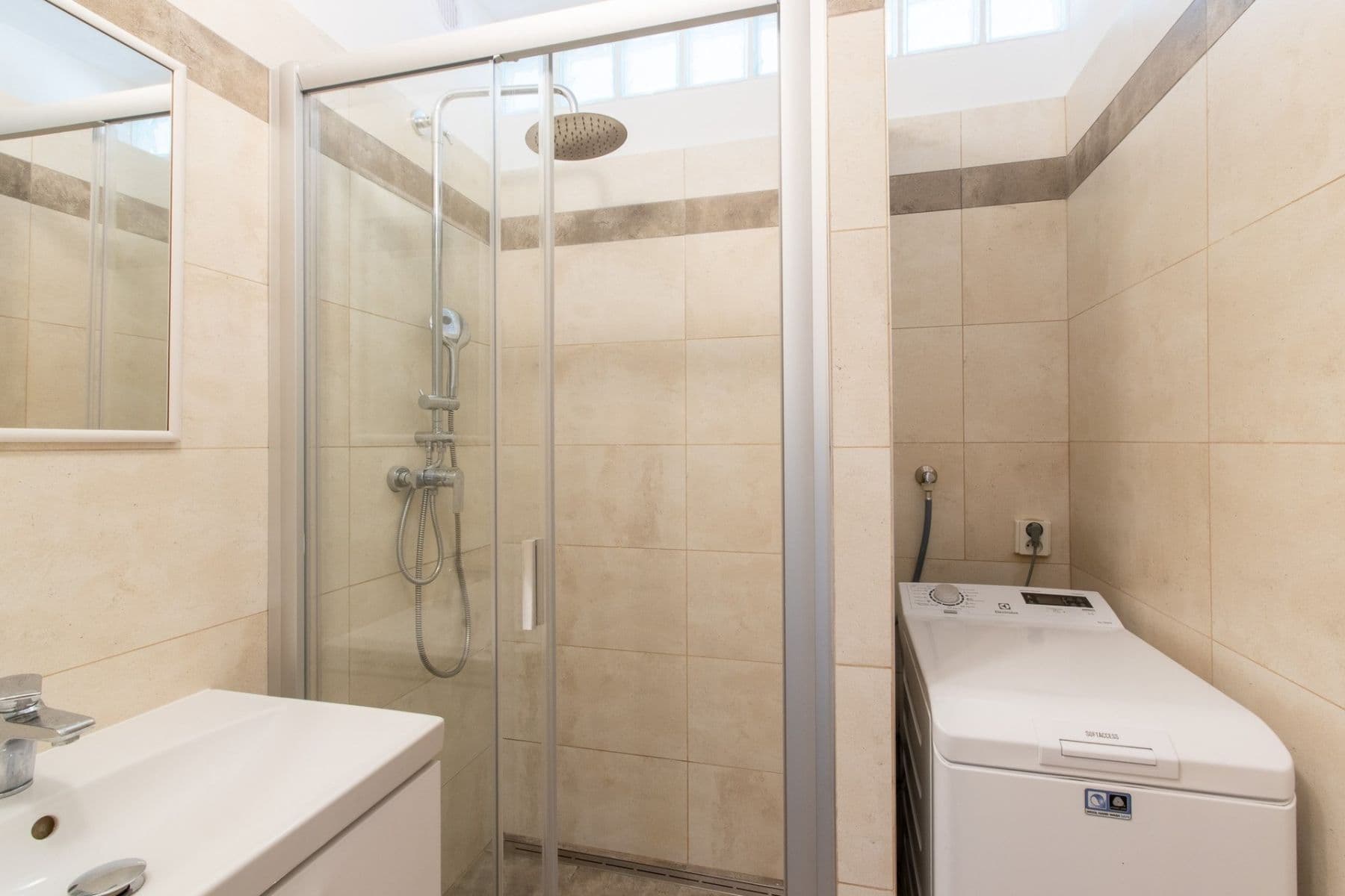 Pronájem bytu 3+1 64 m², Na Petřinách, Praha, Praha Pronájem bytu 3+1 64 m², Na Petřinách, Praha, Praha