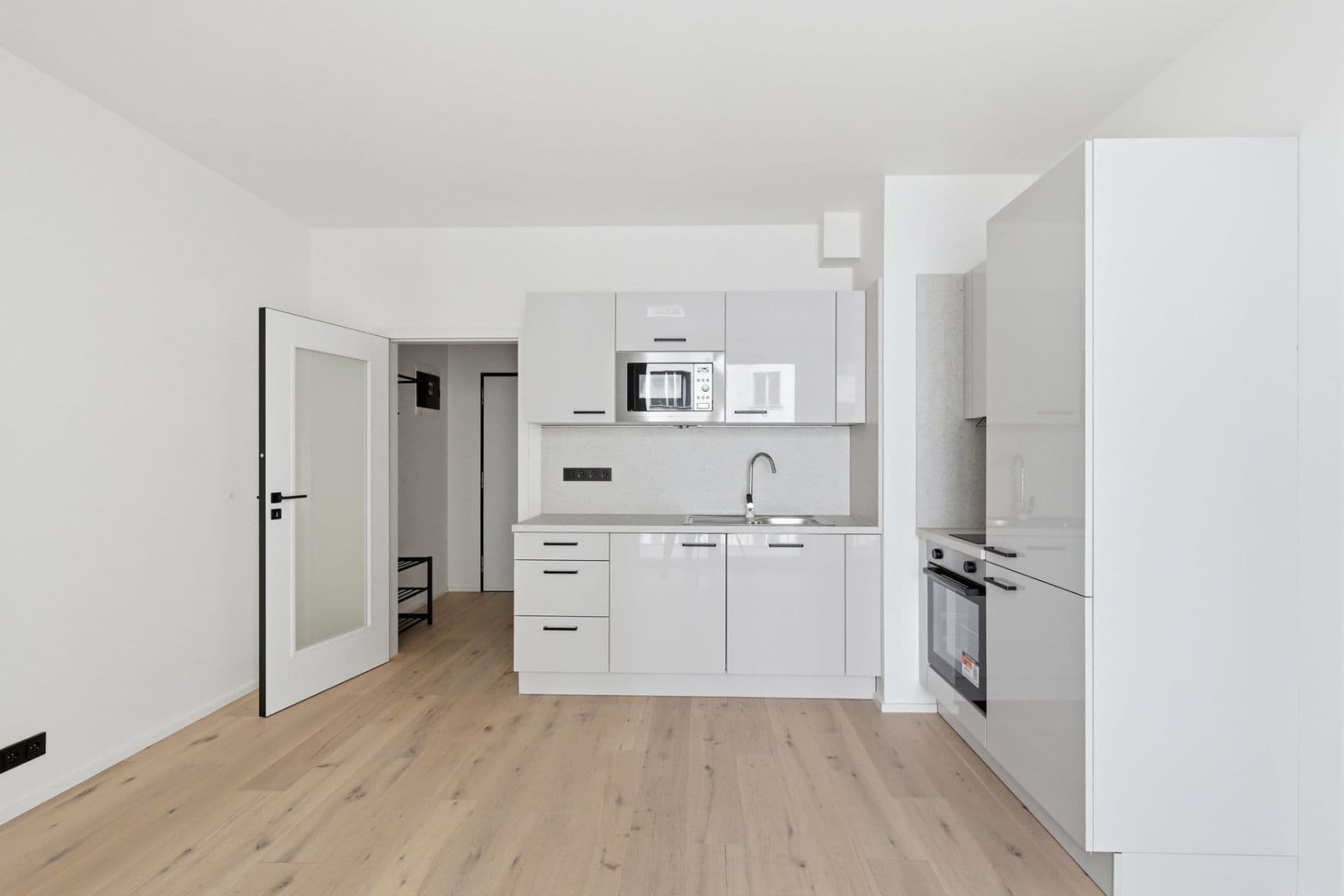 Pronájem bytu 1+kk 23 m², Krymská, Praha, Praha Pronájem bytu 1+kk 23 m², Krymská, Praha, Praha