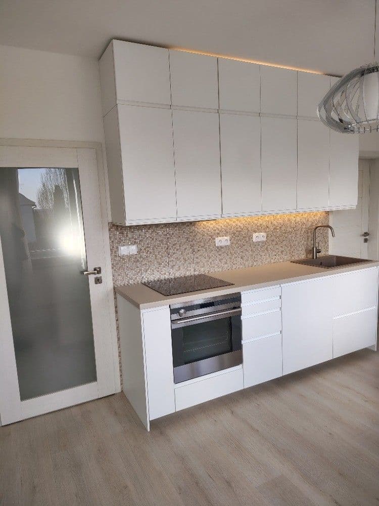 Prodej bytu 2+kk 36 m², Dragounská, Praha, Praha Prodej bytu 2+kk 36 m², Dragounská, Praha, Praha