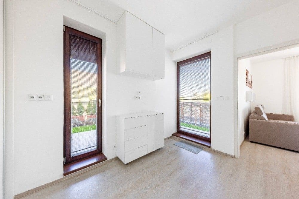 Prodej bytu 2+kk 36 m², Dragounská, Praha, Praha Prodej bytu 2+kk 36 m², Dragounská, Praha, Praha