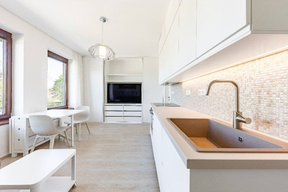 Prodej bytu 2+kk 36 m², Dragounská, Praha, Praha Prodej bytu 2+kk 36 m², Dragounská, Praha, Praha