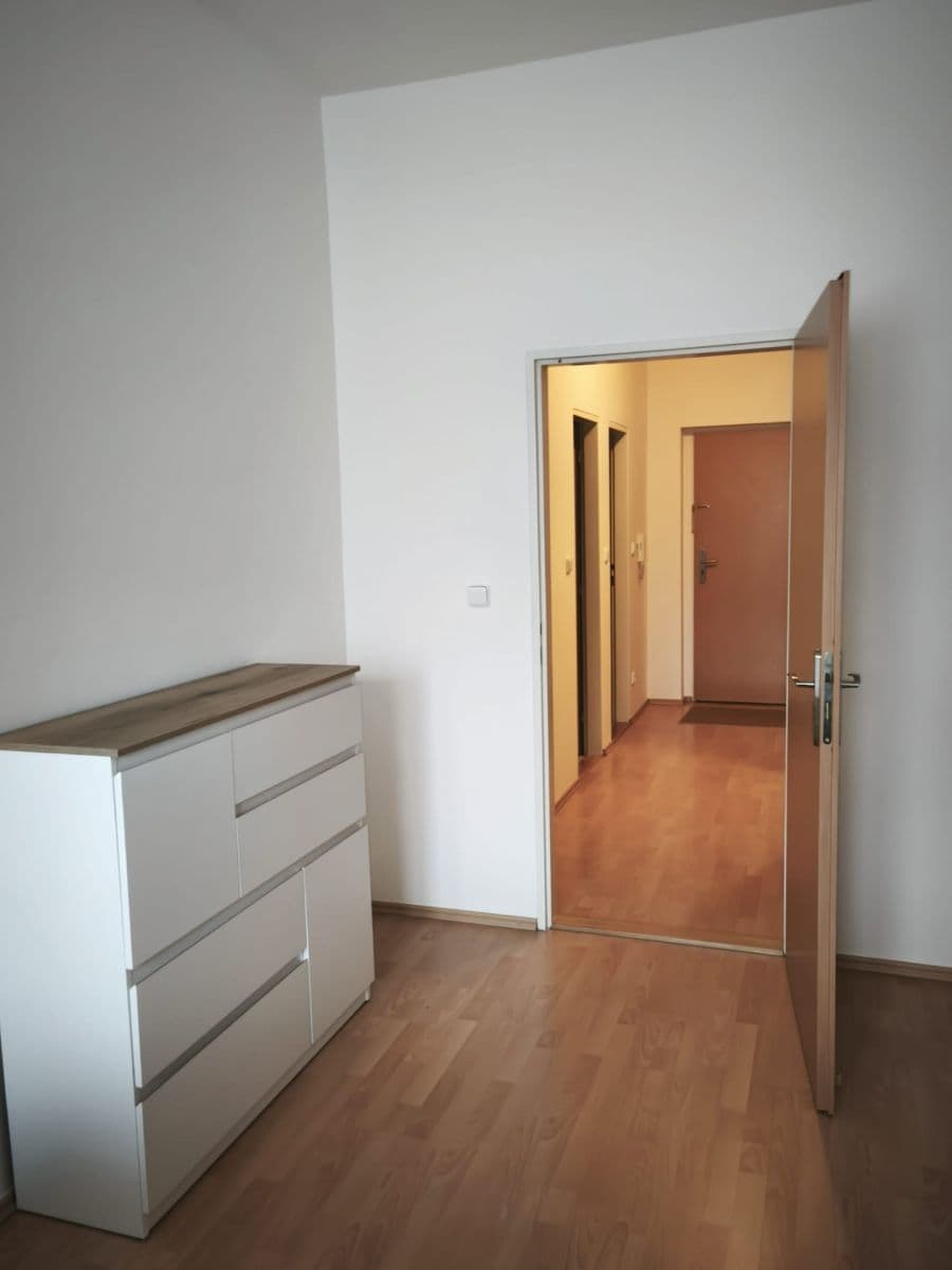 Pronájem bytu 2+kk 49 m², Sokolovská, Čelákovice, Středočeský kraj Pronájem bytu 2+kk 49 m², Sokolovská, Čelákovice, Středočeský kraj