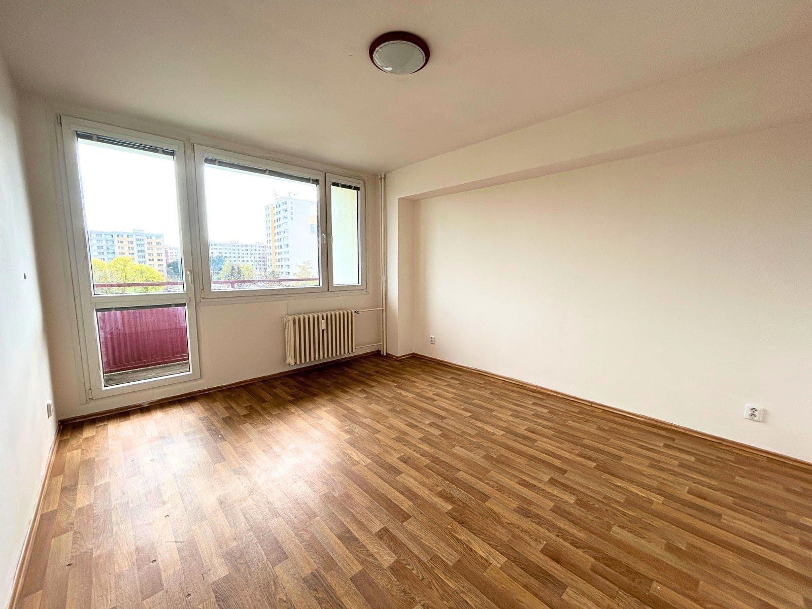 Pronájem bytu 3+1 71 m², 17. listopadu, Mladá Boleslav, Středočeský kraj Pronájem bytu 3+1 71 m², 17. listopadu, Mladá Boleslav, Středočeský kraj