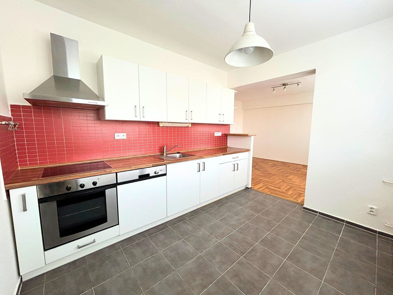 Pronájem bytu 3+1 71 m², 17. listopadu, Mladá Boleslav, Středočeský kraj Pronájem bytu 3+1 71 m², 17. listopadu, Mladá Boleslav, Středočeský kraj