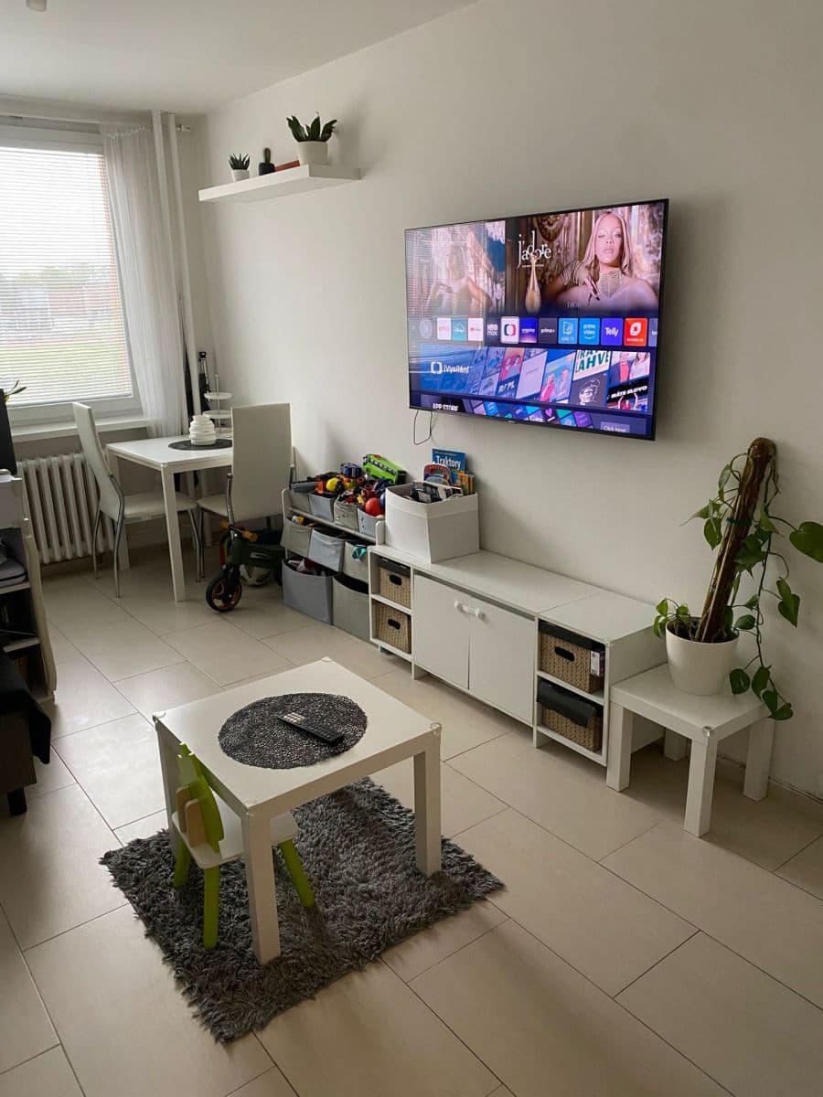 Pronájem bytu 2+kk 43 m², Ve Lhotce, Praha, Praha Pronájem bytu 2+kk 43 m², Ve Lhotce, Praha, Praha