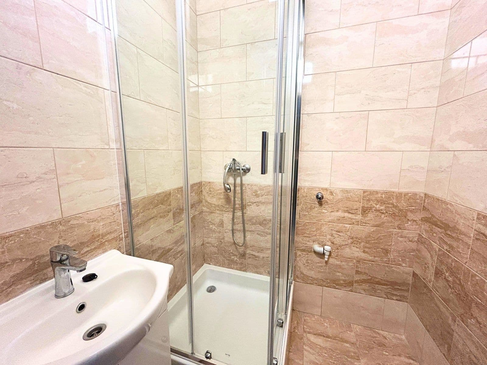 Pronájem bytu 2+1 52 m², Jílovská, Týnec nad Sázavou, Středočeský kraj Pronájem bytu 2+1 52 m², Jílovská, Týnec nad Sázavou, Středočeský kraj