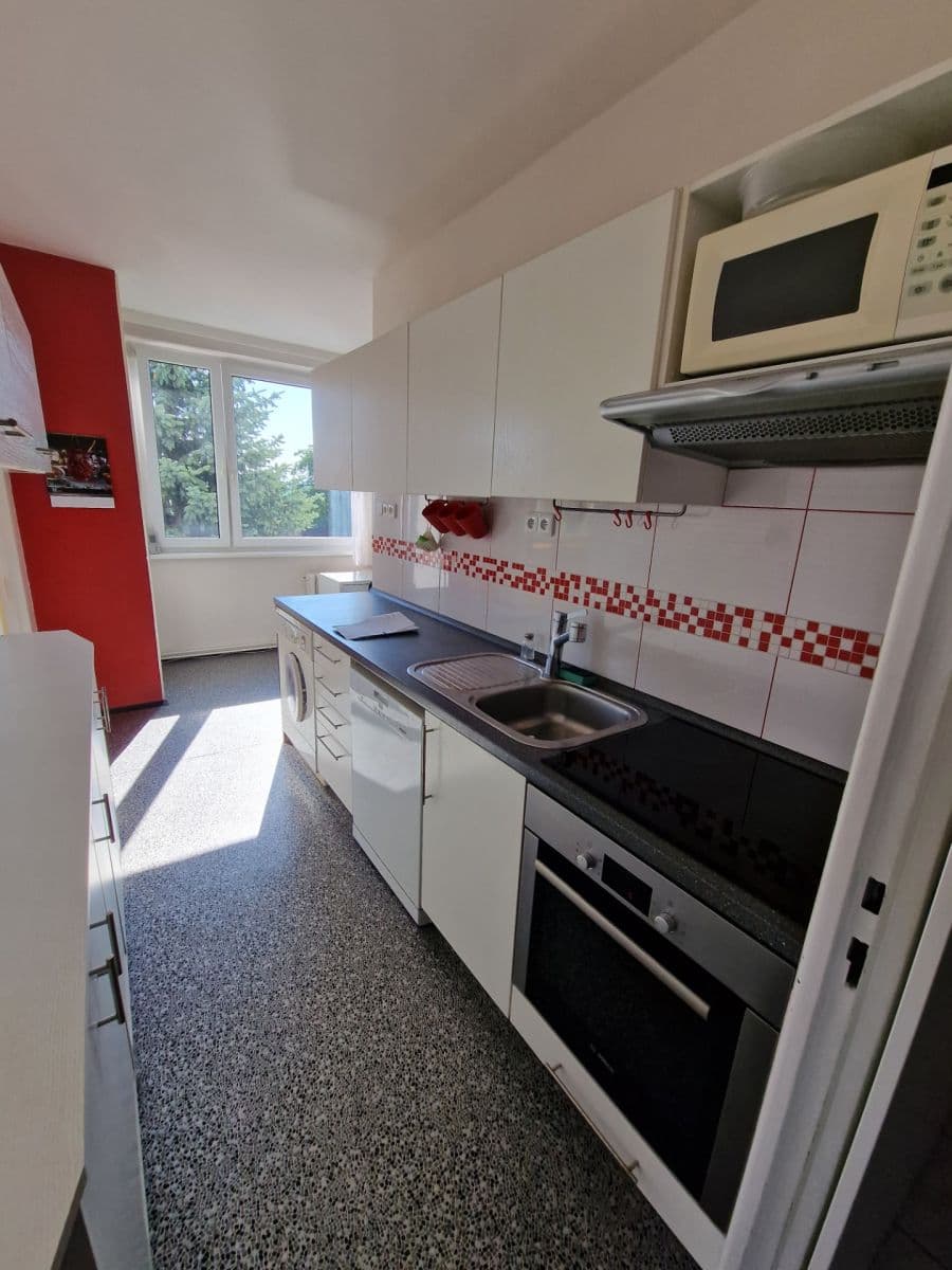 Pronájem bytu 3+1 74 m², Náves Svobody, Olomouc, Olomoucký kraj Pronájem bytu 3+1 74 m², Náves Svobody, Olomouc, Olomoucký kraj