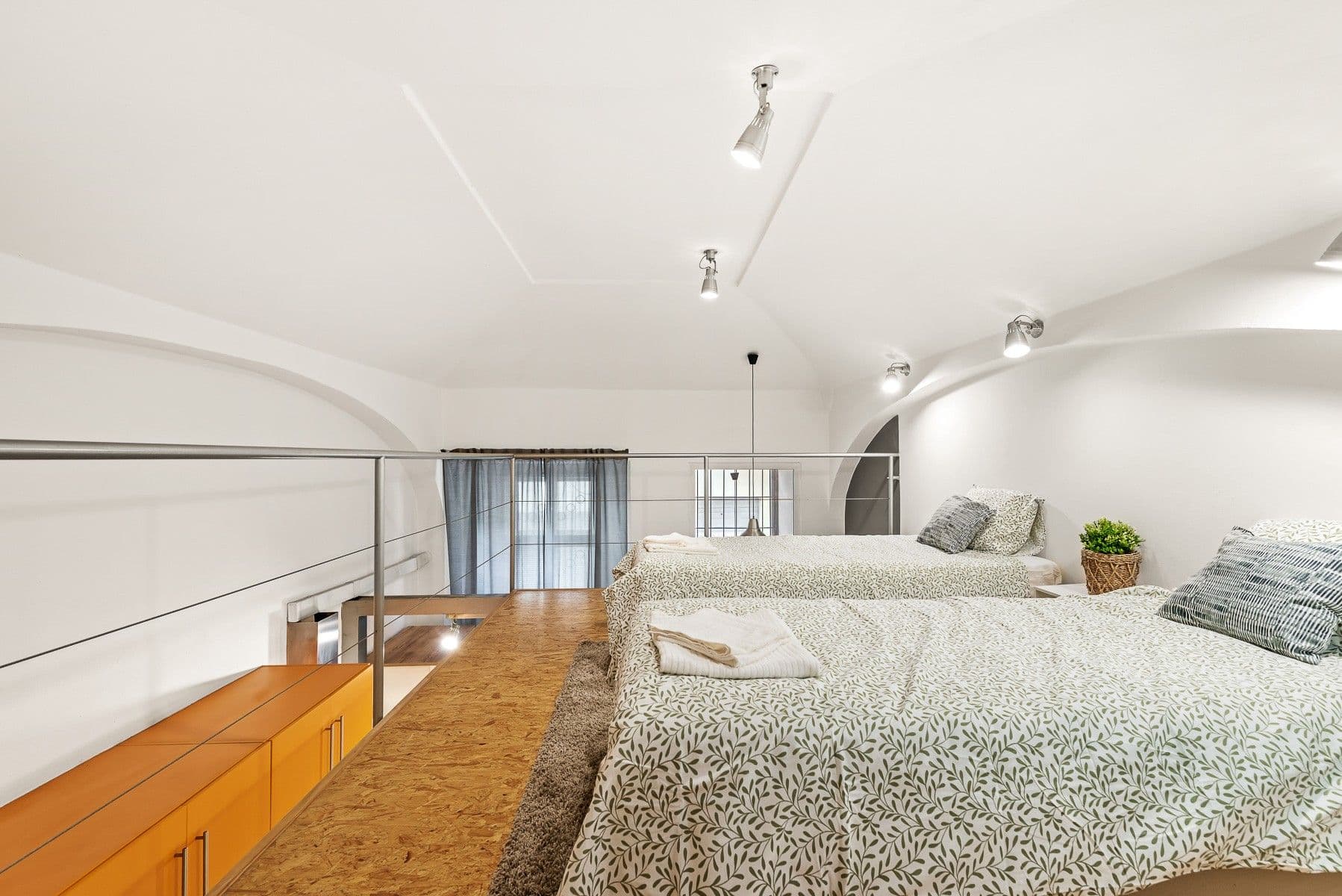 Prodej bytu 2+kk 45 m², Na Valentince, Praha, Praha Prodej bytu 2+kk 45 m², Na Valentince, Praha, Praha