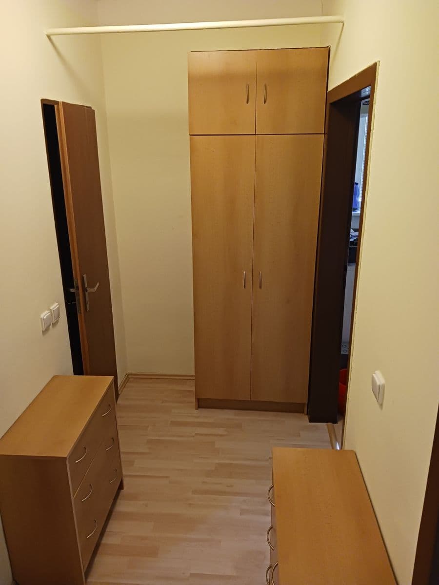 Prodej bytu 1+1 43 m², Kubištova, Praha, Praha Prodej bytu 1+1 43 m², Kubištova, Praha, Praha