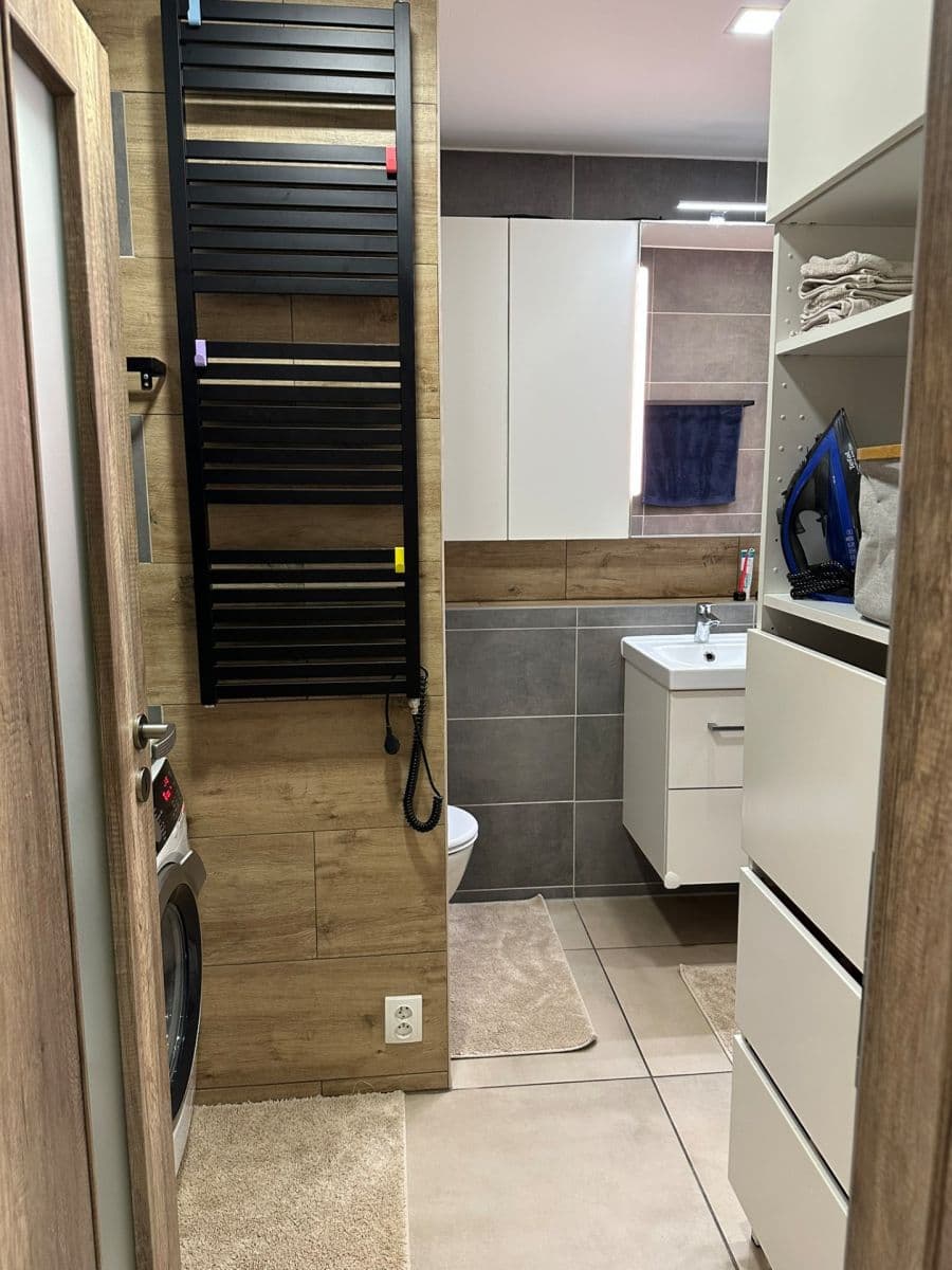 Prodej bytu 2+kk 50 m², Veronské náměstí, Praha, Praha Prodej bytu 2+kk 50 m², Veronské náměstí, Praha, Praha