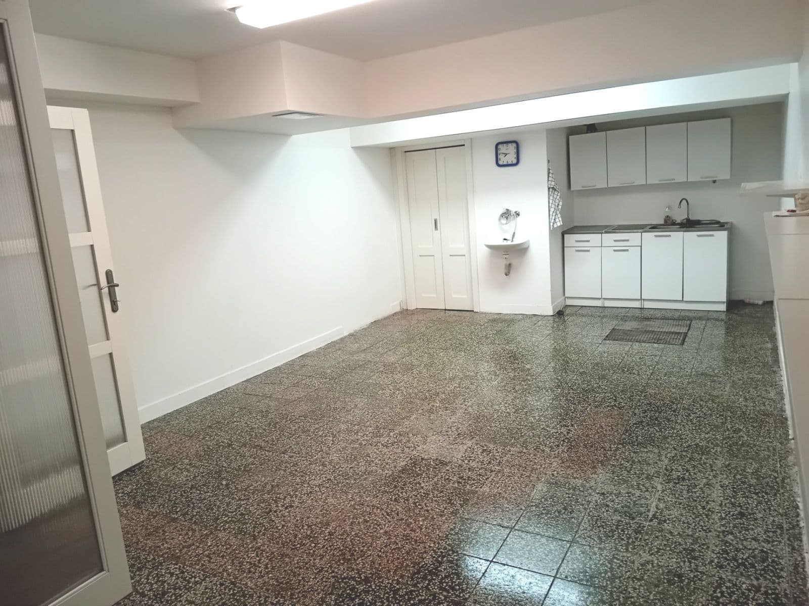 Pronájem nebytového prostoru 31 m², Sněženková, Praha, Praha Pronájem nebytového prostoru 31 m², Sněženková, Praha, Praha