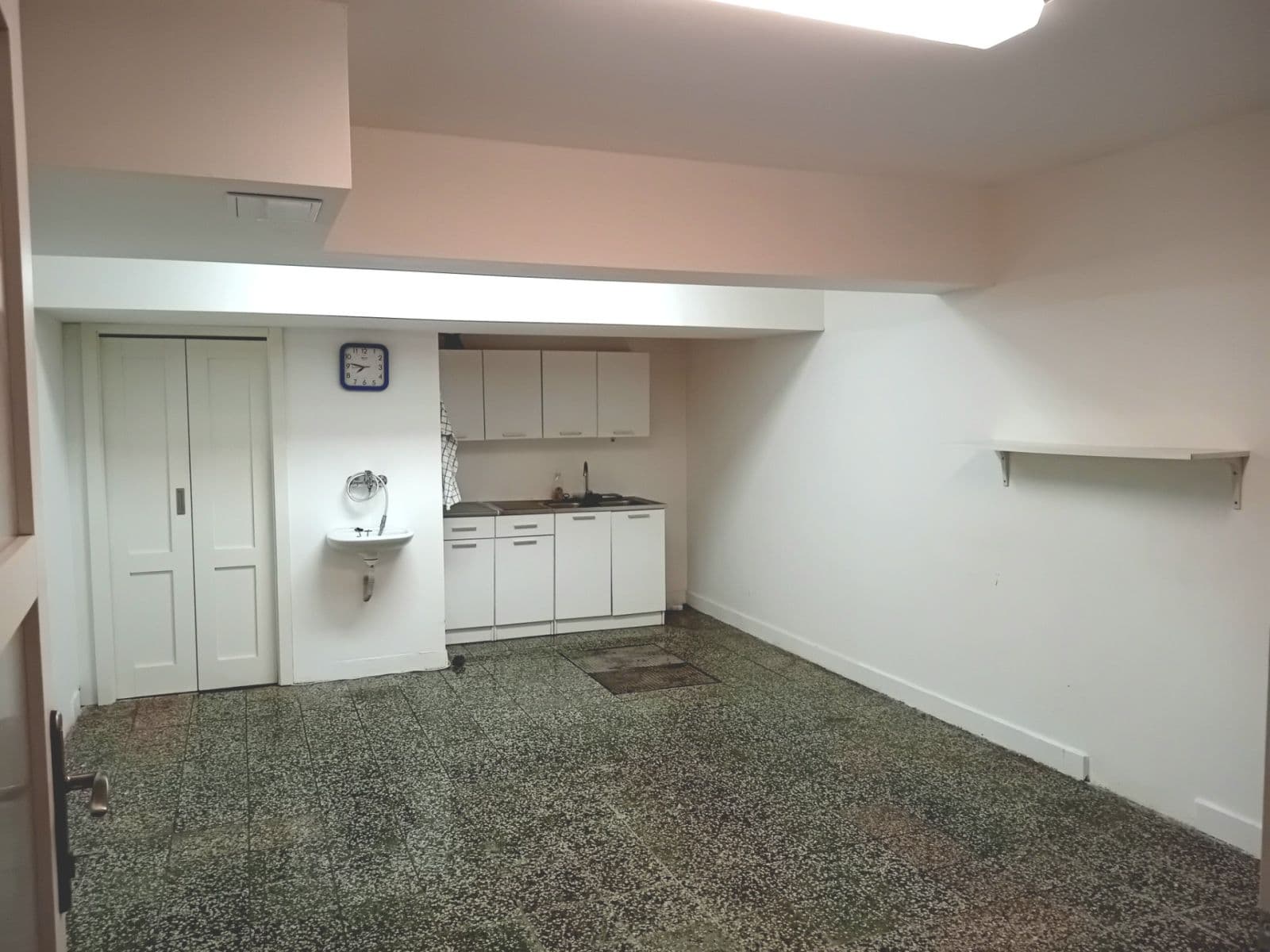 Pronájem nebytového prostoru 31 m², Sněženková, Praha, Praha Pronájem nebytového prostoru 31 m², Sněženková, Praha, Praha