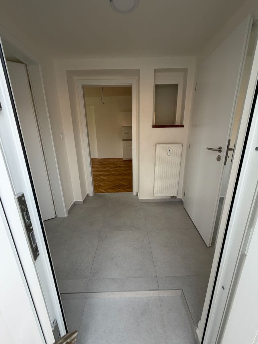 Pronájem bytu 3+kk 64 m², Pod Labuťkou, Praha, Praha Pronájem bytu 3+kk 64 m², Pod Labuťkou, Praha, Praha