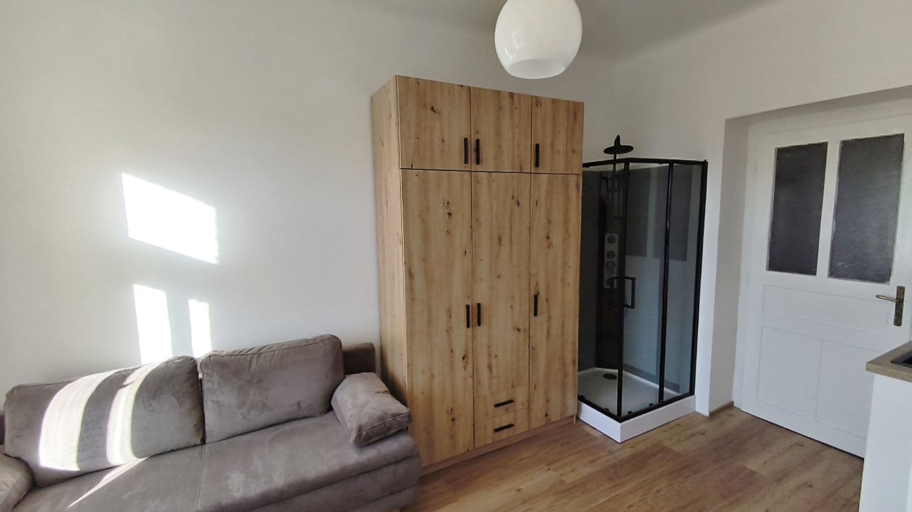 Pronájem bytu 1+kk 18 m², Závěrka, Praha, Praha Pronájem bytu 1+kk 18 m², Závěrka, Praha, Praha