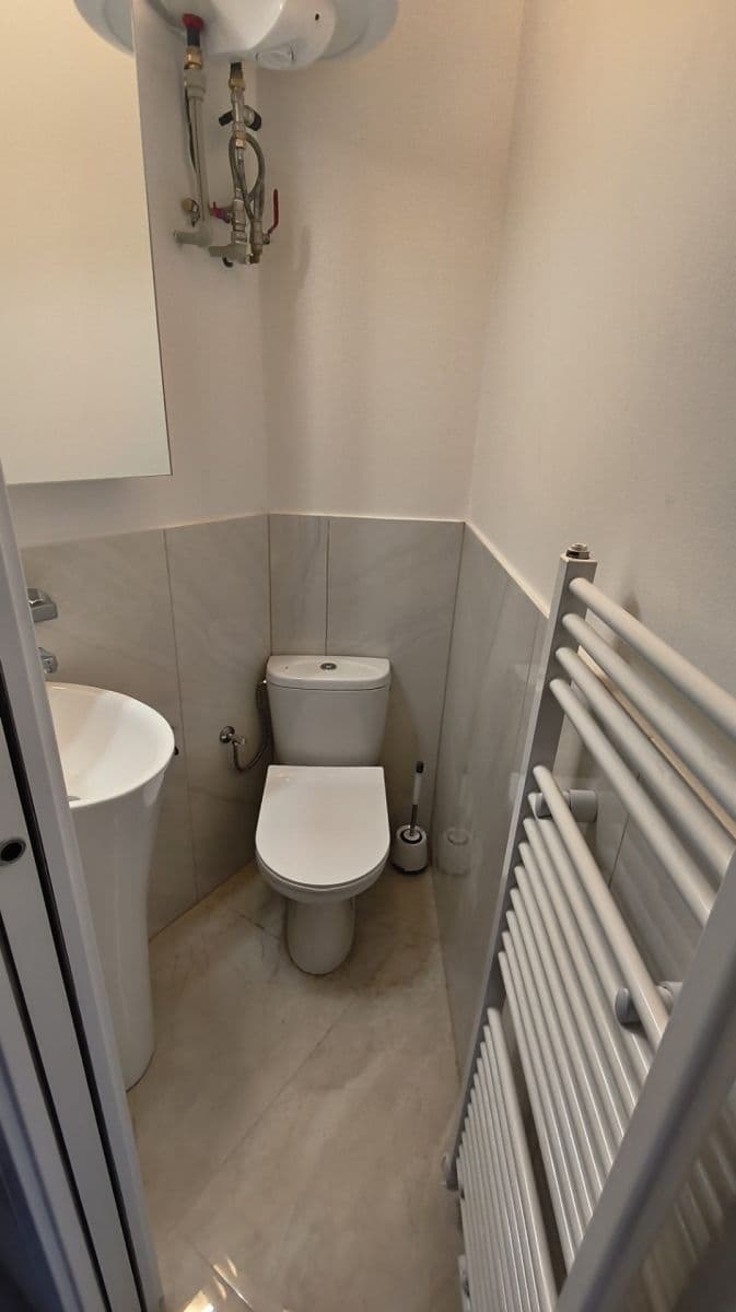 Pronájem bytu 1+kk 18 m², Závěrka, Praha, Praha Pronájem bytu 1+kk 18 m², Závěrka, Praha, Praha