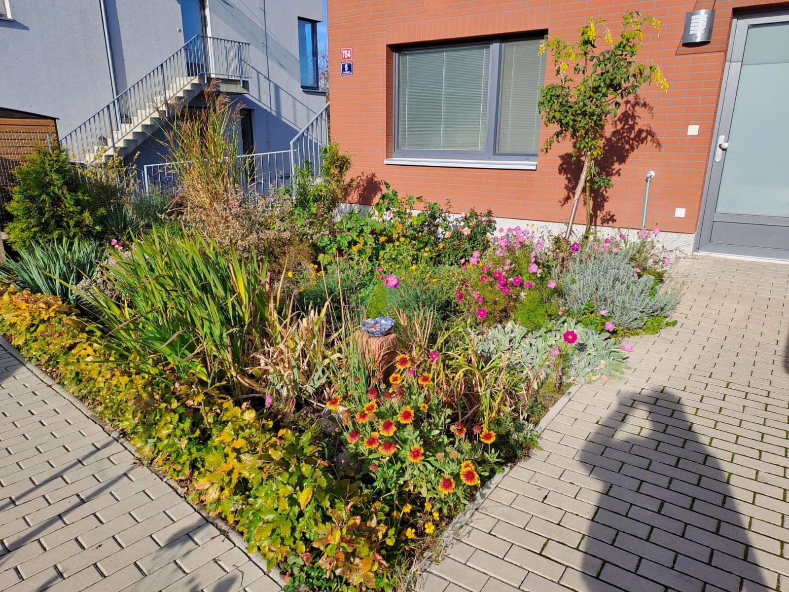 Pronájem bytu 2+kk 60 m², Plavínová, Říčany, Středočeský kraj Pronájem bytu 2+kk 60 m², Plavínová, Říčany, Středočeský kraj