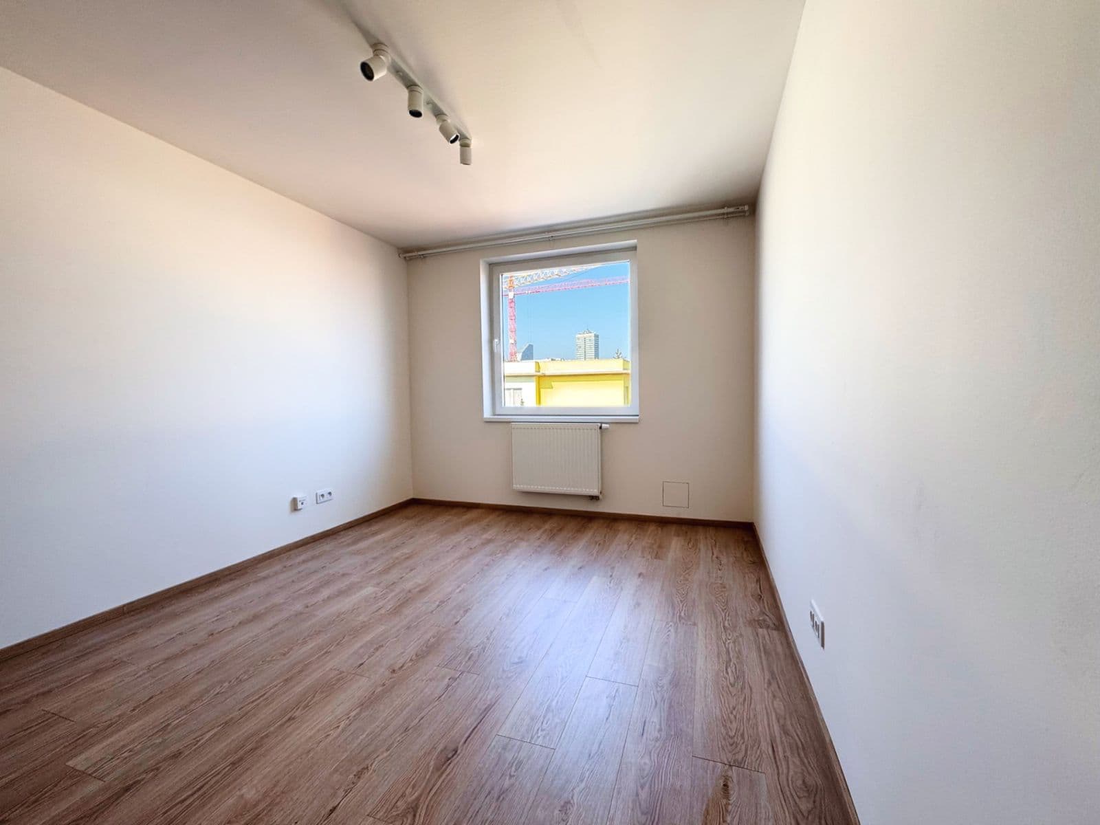 Pronájem bytu 1+kk 19 m², Kubánské náměstí, Praha, Praha Pronájem bytu 1+kk 19 m², Kubánské náměstí, Praha, Praha