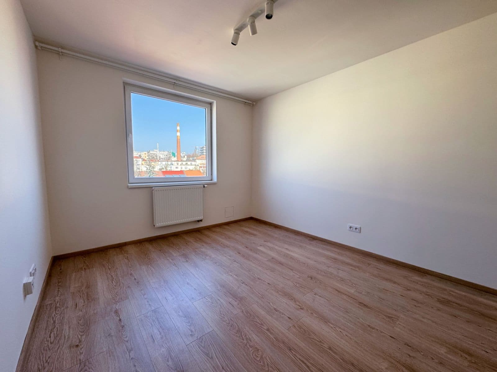 Pronájem bytu 1+kk 19 m², Kubánské náměstí, Praha, Praha Pronájem bytu 1+kk 19 m², Kubánské náměstí, Praha, Praha