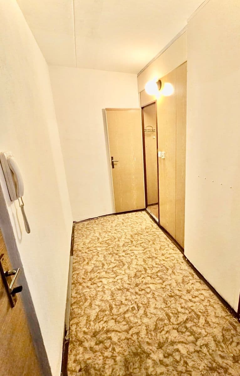 Prodej bytu 1+kk 30 m², Okružní, Jihlava, Kraj Vysočina Prodej bytu 1+kk 30 m², Okružní, Jihlava, Kraj Vysočina