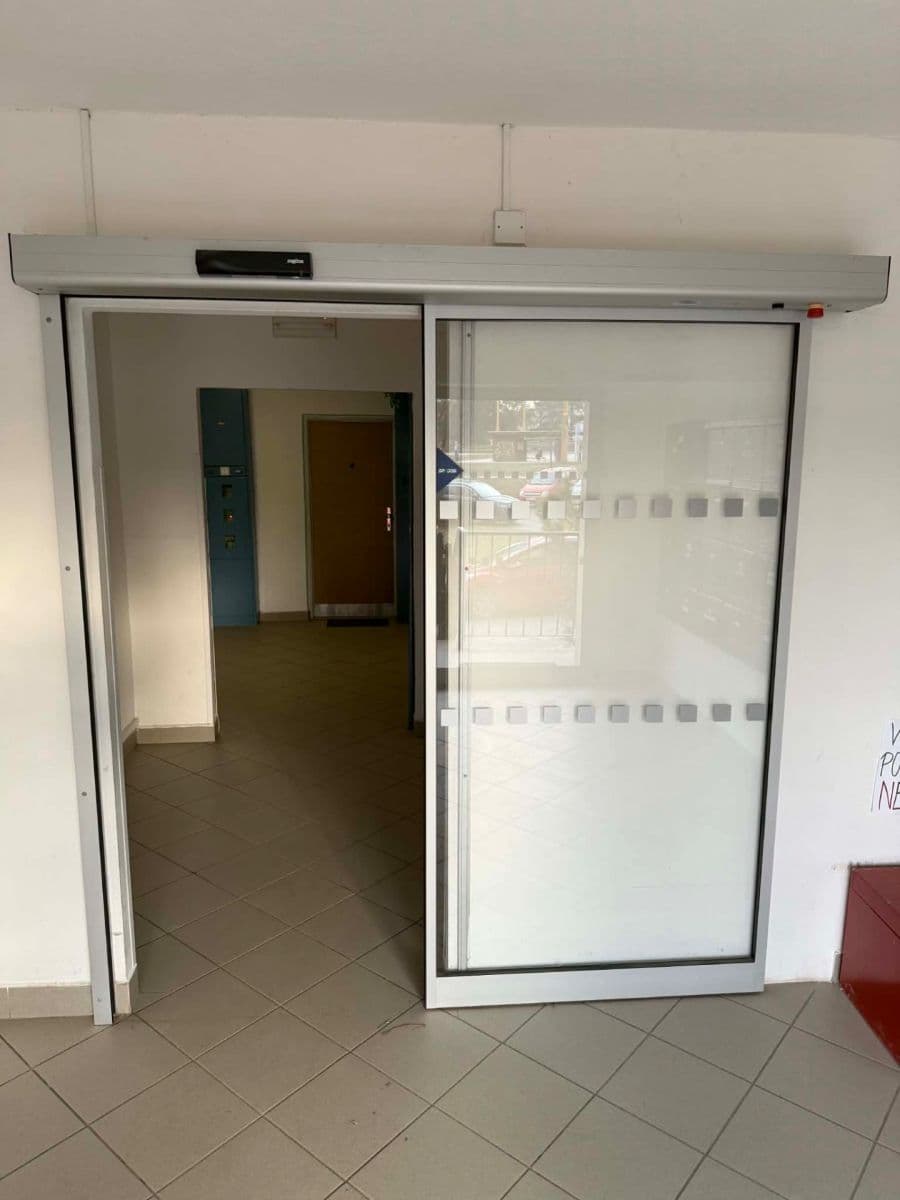 Prodej bytu 1+kk 30 m², Okružní, Jihlava, Kraj Vysočina Prodej bytu 1+kk 30 m², Okružní, Jihlava, Kraj Vysočina