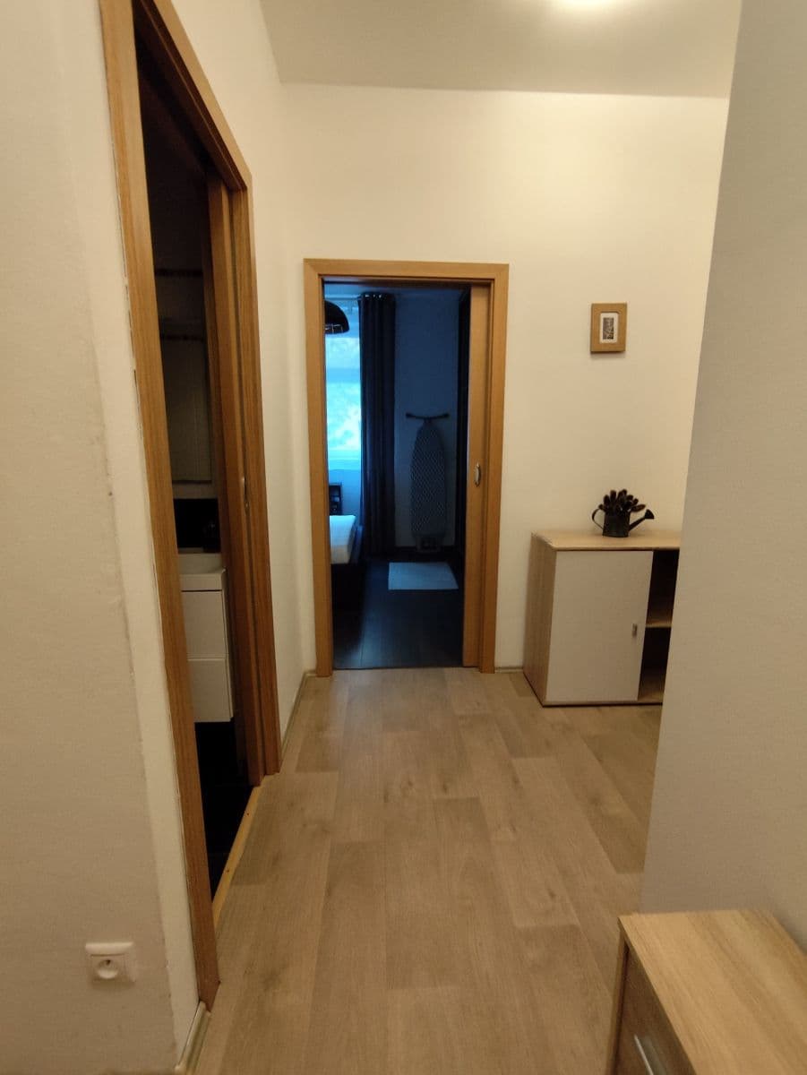 Pronájem bytu 2+kk 41 m², Stupkova, Praha, Praha Pronájem bytu 2+kk 41 m², Stupkova, Praha, Praha