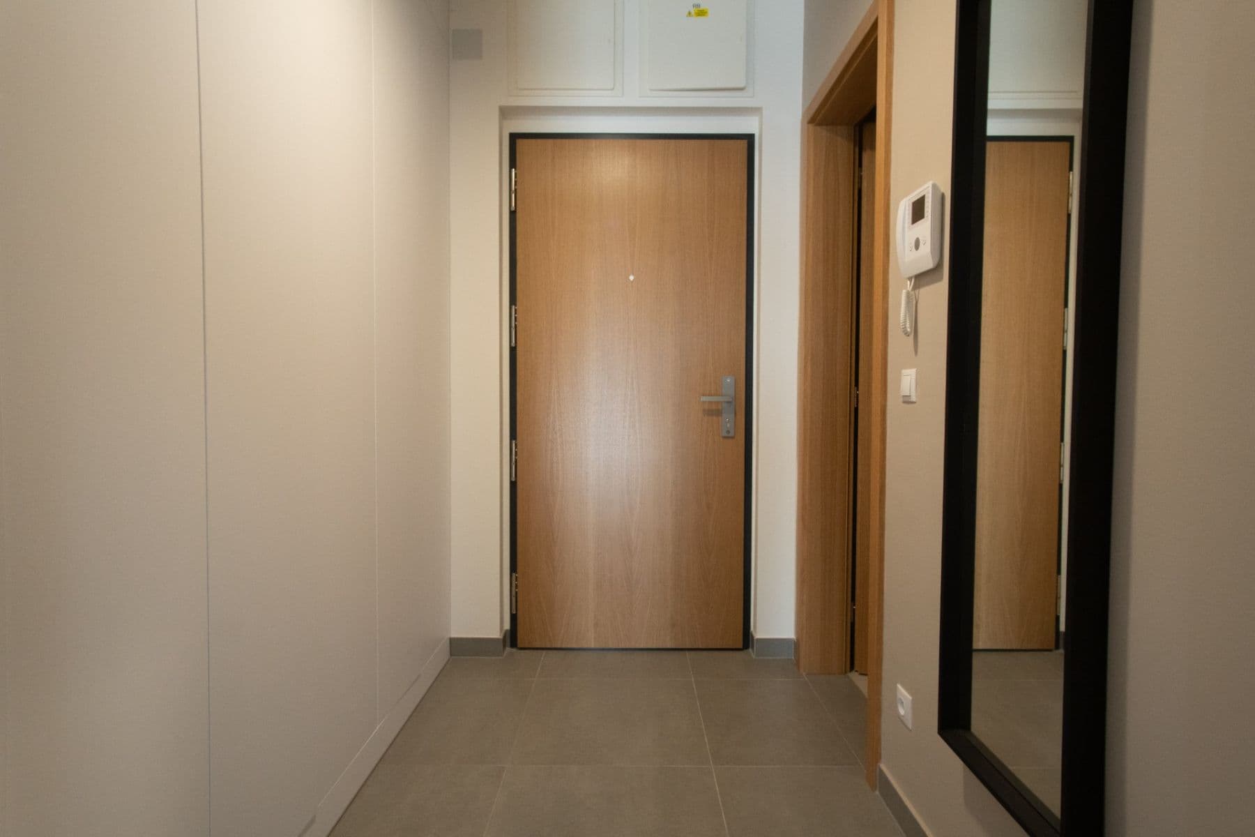 Pronájem bytu 1+kk 42 m², Argentinská, Praha, Praha Pronájem bytu 1+kk 42 m², Argentinská, Praha, Praha