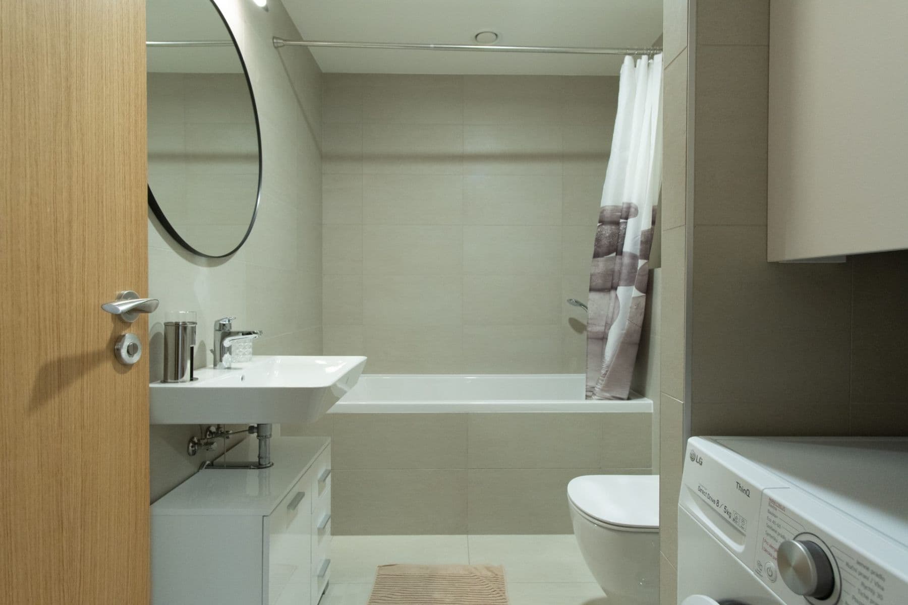 Pronájem bytu 1+kk 42 m², Argentinská, Praha, Praha Pronájem bytu 1+kk 42 m², Argentinská, Praha, Praha