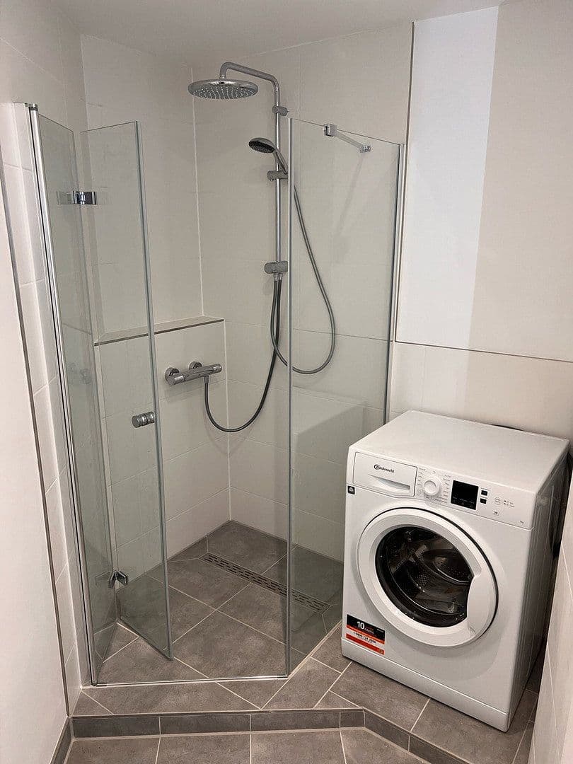 Pronájem bytu 2+1 54 m², Haeberlinstrasse 8, Stuttgart-Vaihingen, Bádensko-Württembersko Pronájem bytu 2+1 54 m², Haeberlinstrasse 8, Stuttgart-Vaihingen, Bádensko-Württembersko