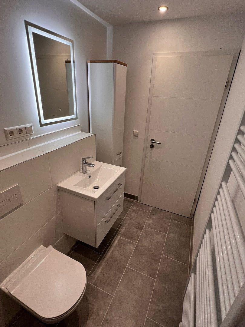 Pronájem bytu 2+1 54 m², Haeberlinstrasse 8, Stuttgart-Vaihingen, Bádensko-Württembersko Pronájem bytu 2+1 54 m², Haeberlinstrasse 8, Stuttgart-Vaihingen, Bádensko-Württembersko