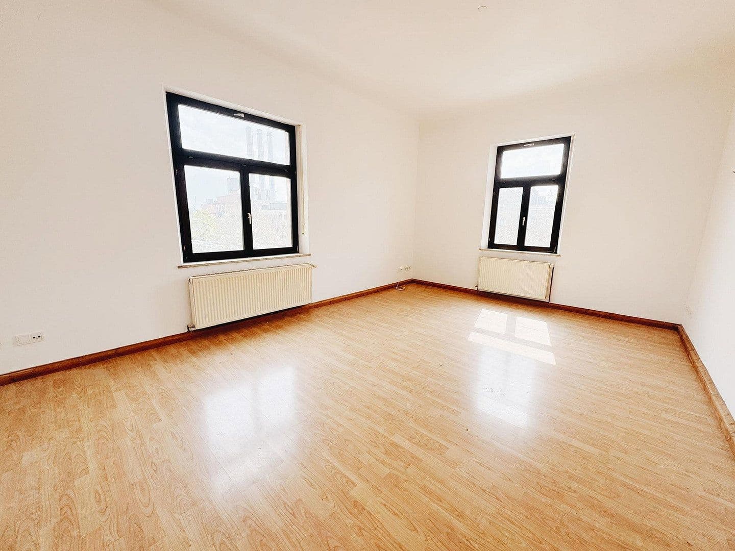 Pronájem bytu 5+1 139 m², Veitshöchheimerstraße 16, Würzburg, Bavorsko Pronájem bytu 5+1 139 m², Veitshöchheimerstraße 16, Würzburg, Bavorsko