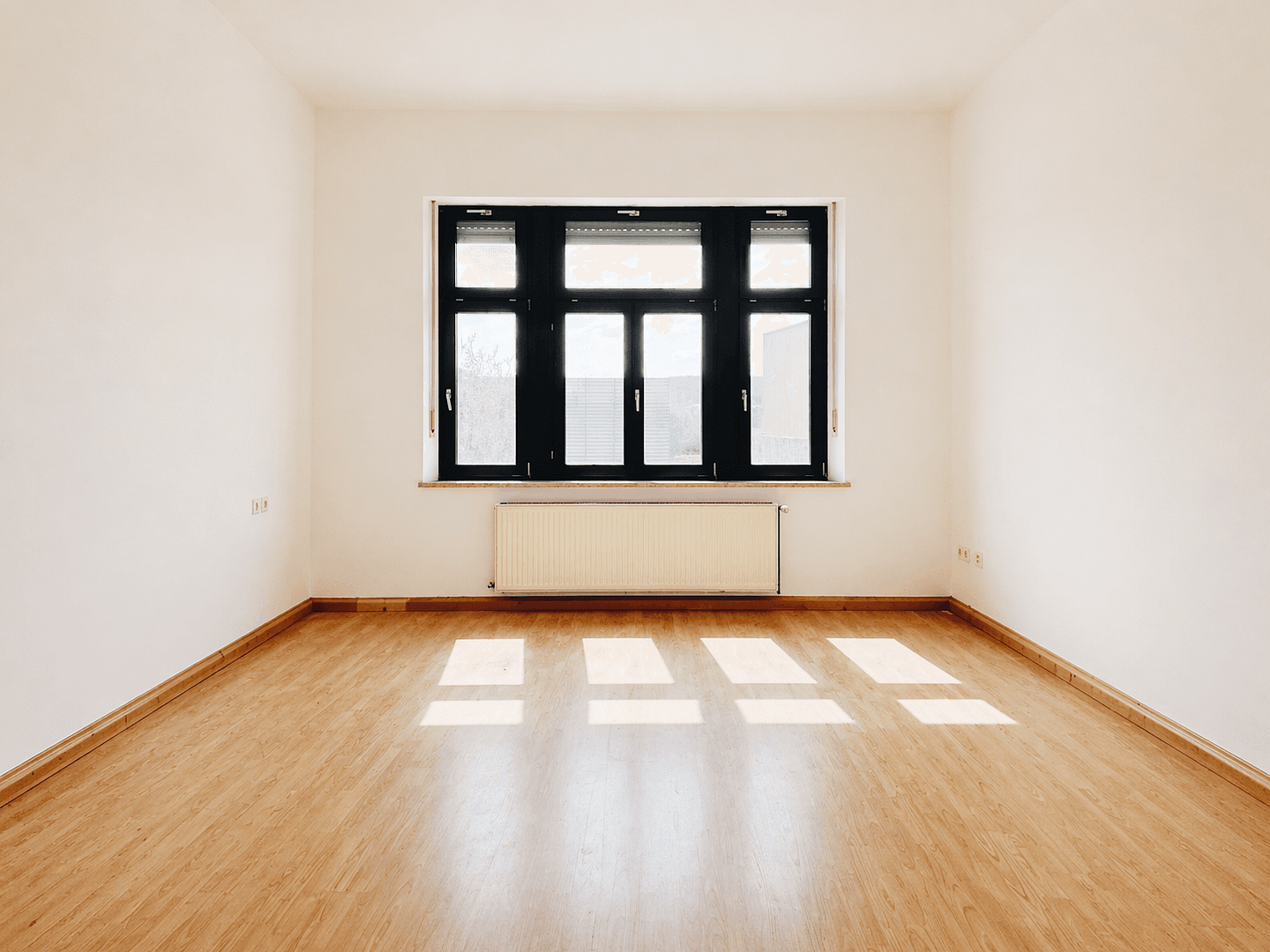 Pronájem bytu 5+1 139 m², Veitshöchheimerstraße 16, Würzburg, Bavorsko Pronájem bytu 5+1 139 m², Veitshöchheimerstraße 16, Würzburg, Bavorsko