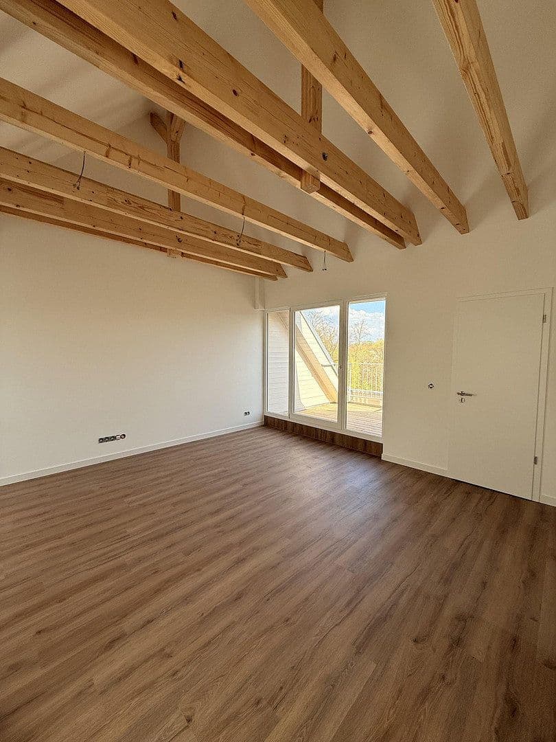 Pronájem bytu 3+1 75 m², Klingerplatz 4, Leipzig, Sasko Pronájem bytu 3+1 75 m², Klingerplatz 4, Leipzig, Sasko