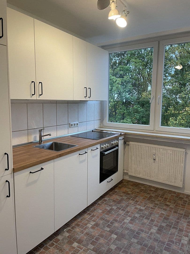 Pronájem bytu 4+1 92 m², Am Brachfelde 10, Göttingen, Dolní Sasko Pronájem bytu 4+1 92 m², Am Brachfelde 10, Göttingen, Dolní Sasko