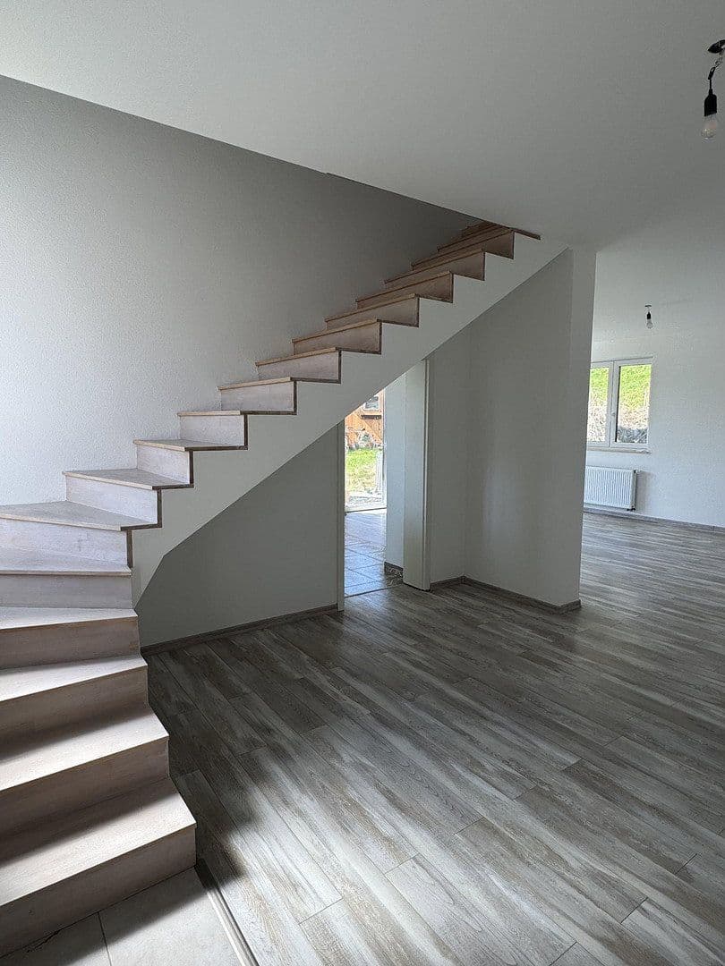 Prodej domu 167 m², pozemek 818 m², Ronsberg, Bavorsko Prodej domu 167 m², pozemek 818 m², Ronsberg, Bavorsko