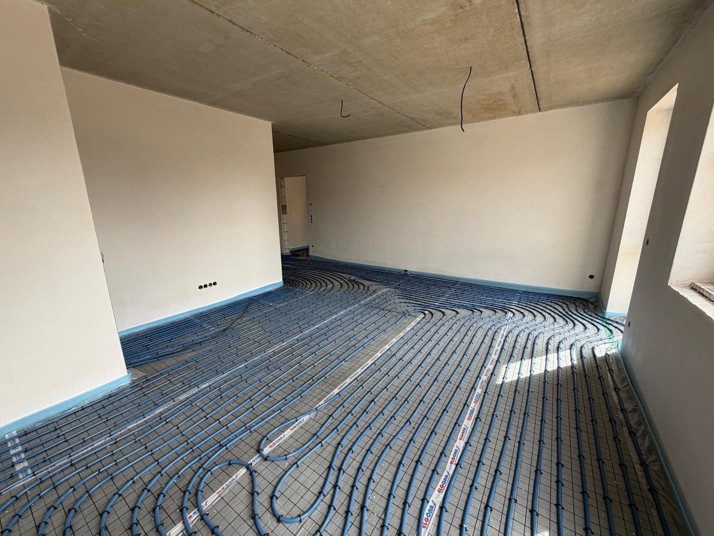 Pronájem bytu 4+1 96 m², Tremmener Straße 2, Nauen, Braniborsko Pronájem bytu 4+1 96 m², Tremmener Straße 2, Nauen, Braniborsko