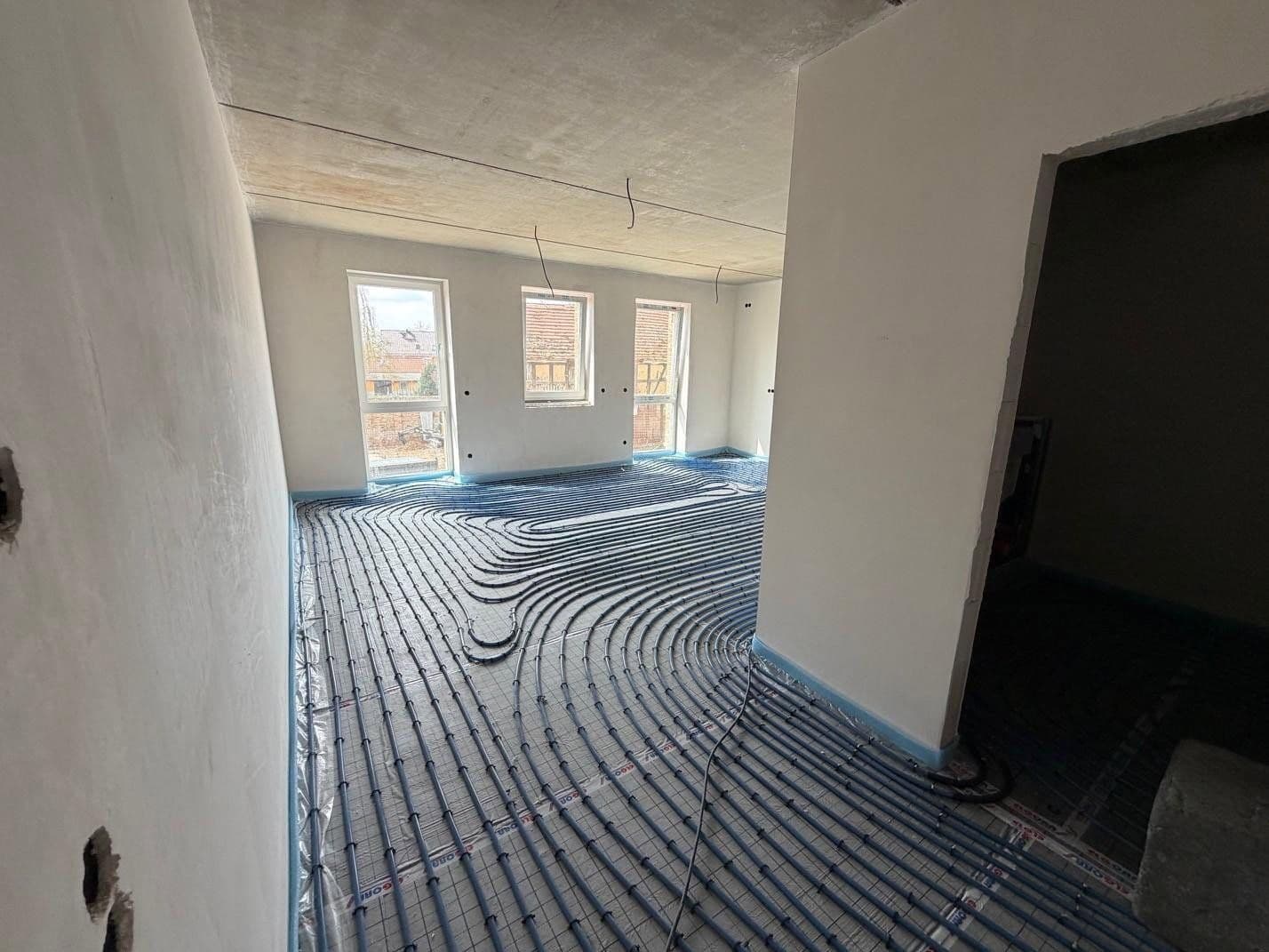 Pronájem bytu 4+1 96 m², Tremmener Straße 2, Nauen, Braniborsko Pronájem bytu 4+1 96 m², Tremmener Straße 2, Nauen, Braniborsko